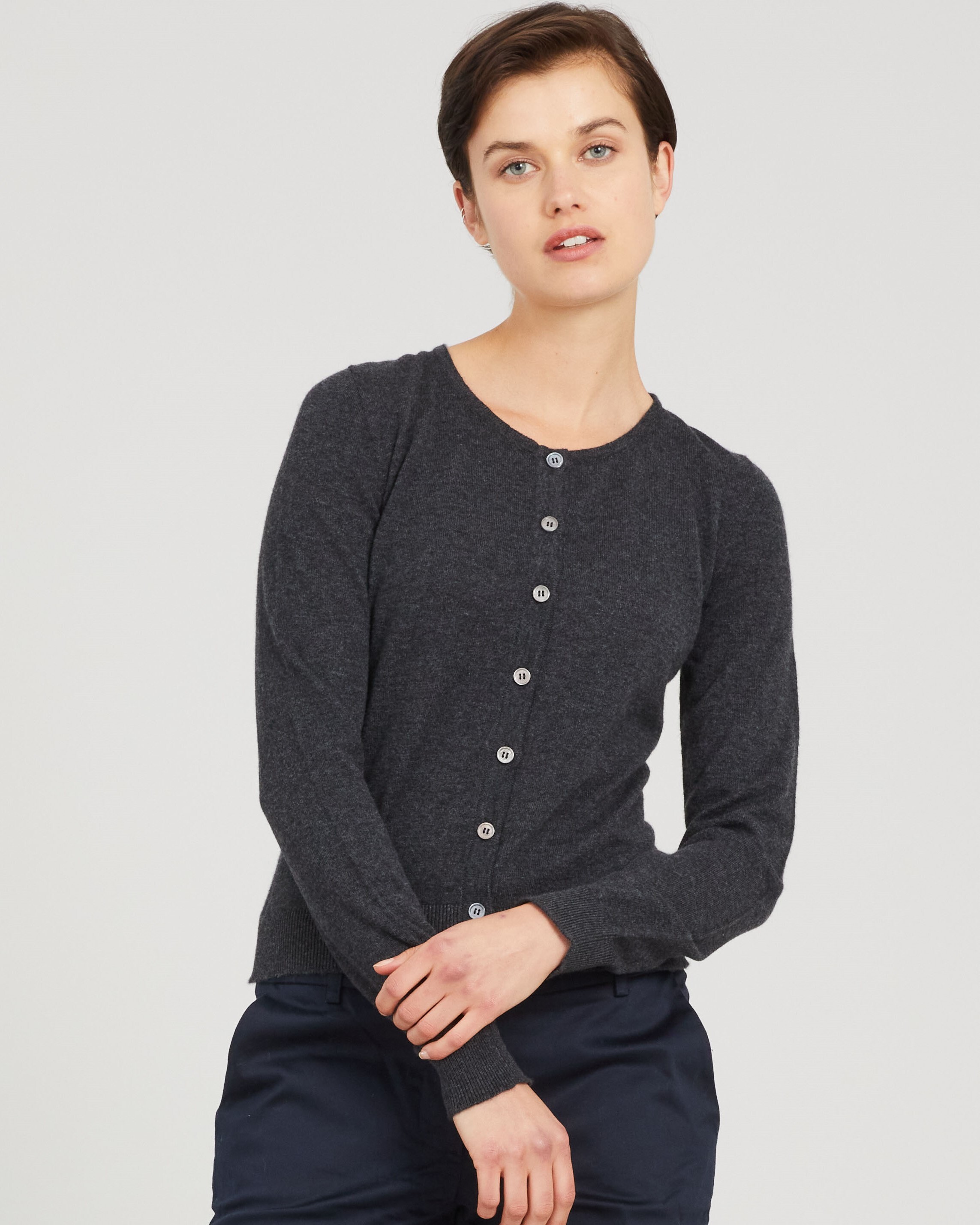 CASHMERE CROP CARDI (CARBON)- STANDARD ISSUE AUTUMN WINTER 21 Boxing ...