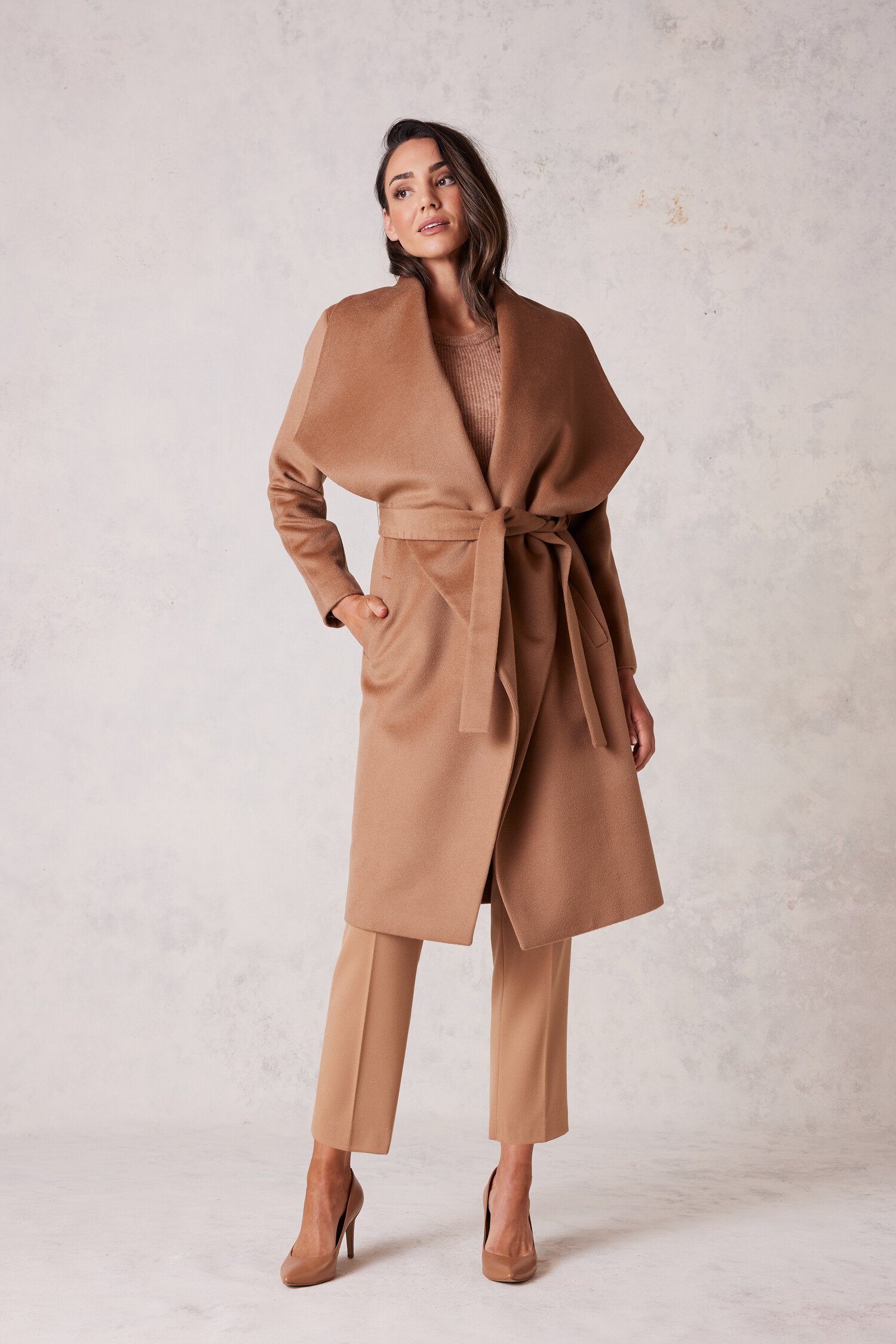 Halston coat 2025