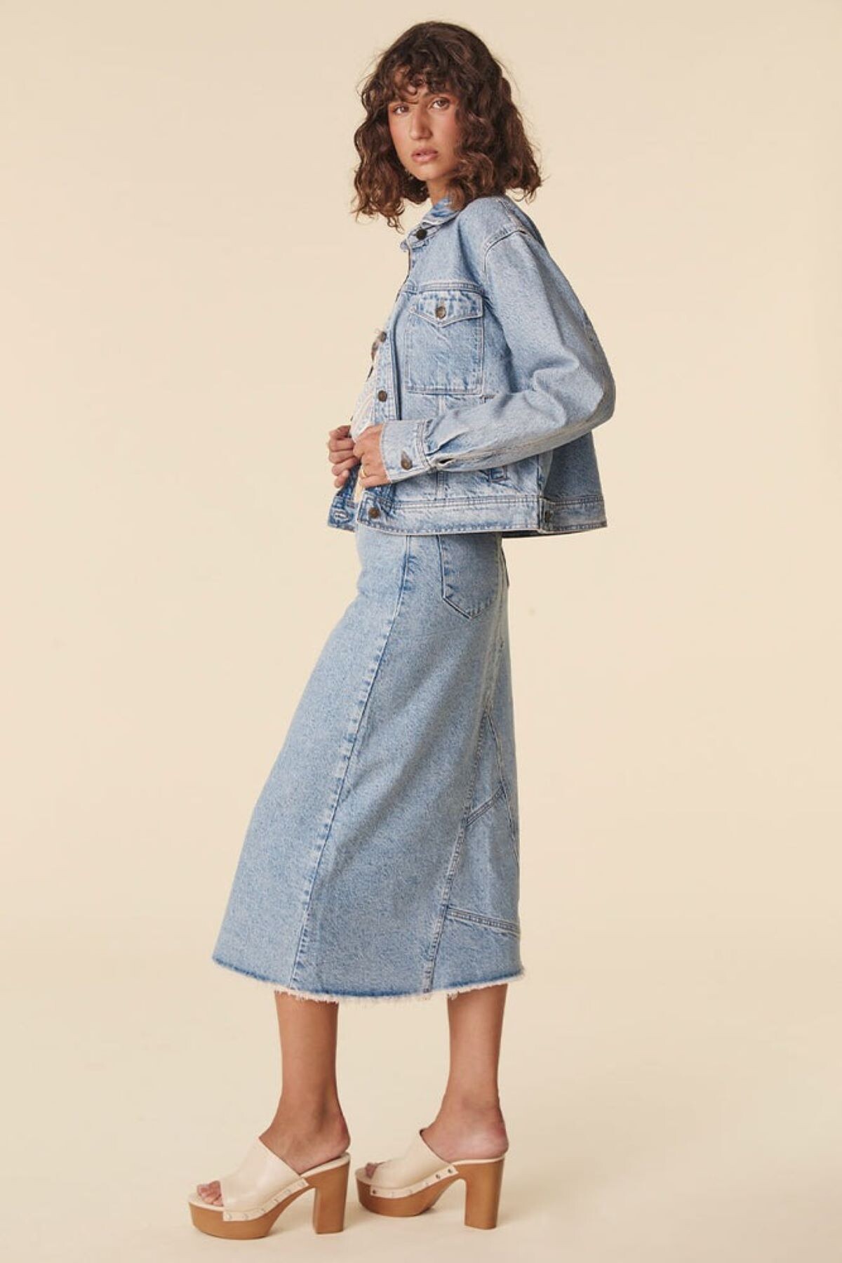 Denim midi outlet skirt nz