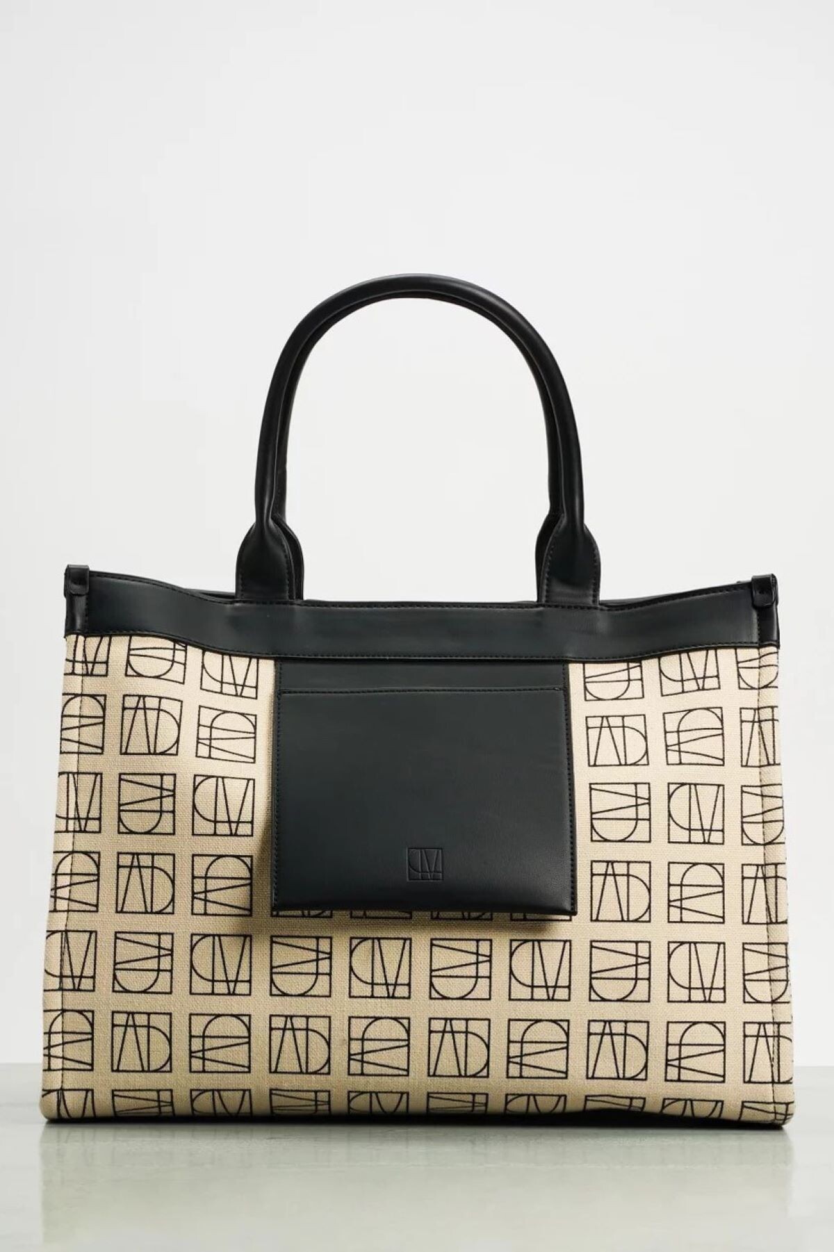 Camilla and 2024 marc tote bag