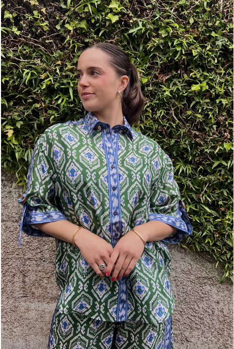 WYLIE RELAXED SHIRT (GREEN BLUE IKAT)  