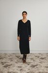 MERINO V-NECK DRESS (BLACK)